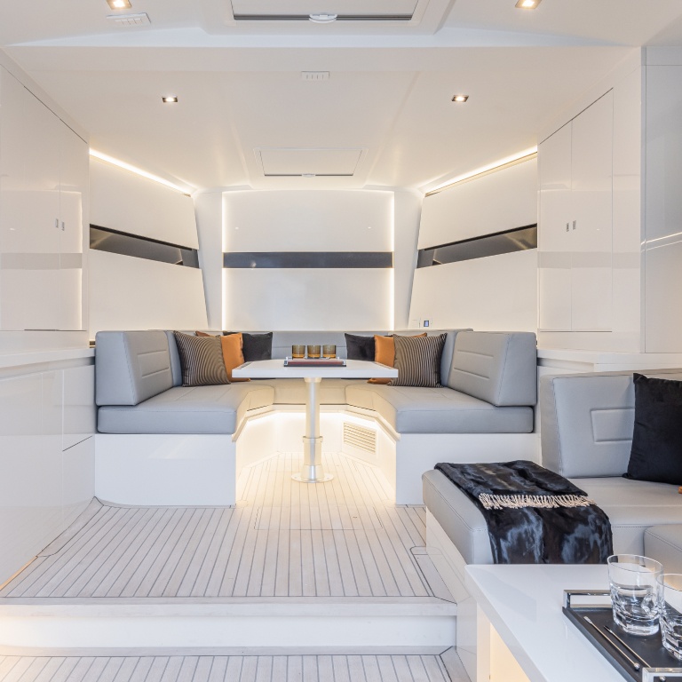 van dutch yacht interior