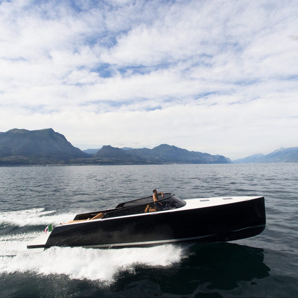 VanDutch 45 on Vela e Motore