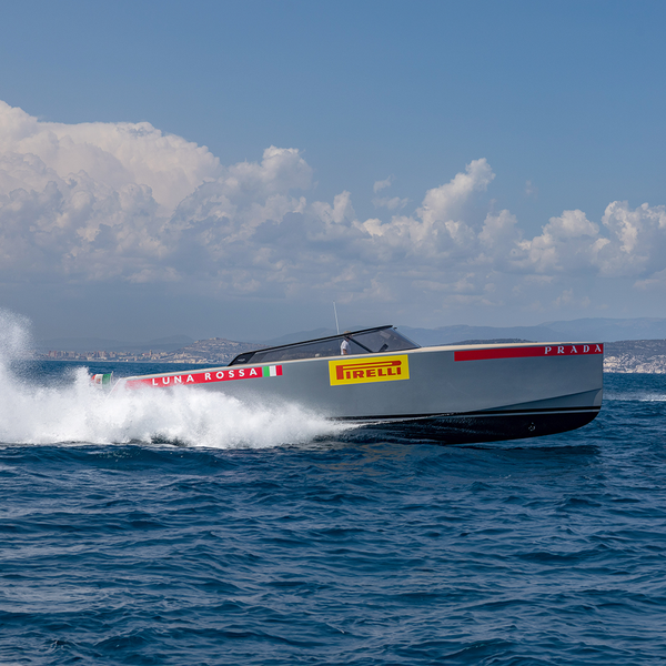 VanDutch 48 on Yacht Style
