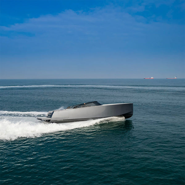 VanDutch 56 on Yacht Class