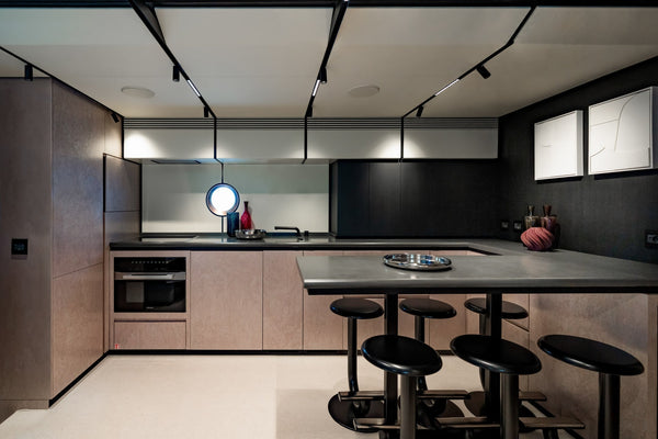 VanDutch 75 on Boat Attitude