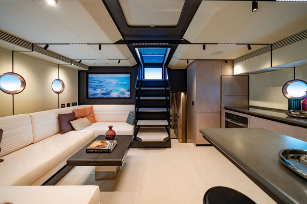 VanDutch 75 on The Best Superyates & Marinas