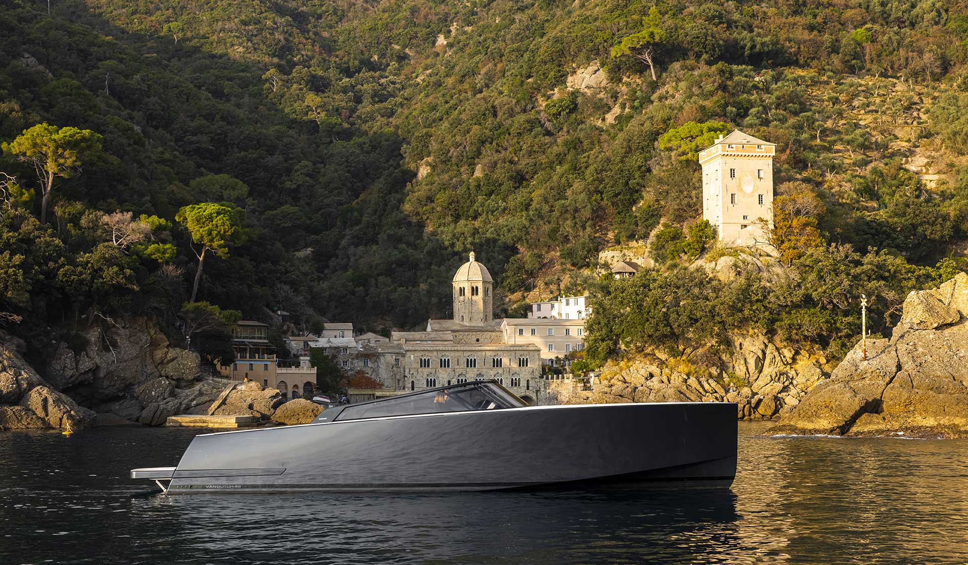 VanDutch 48